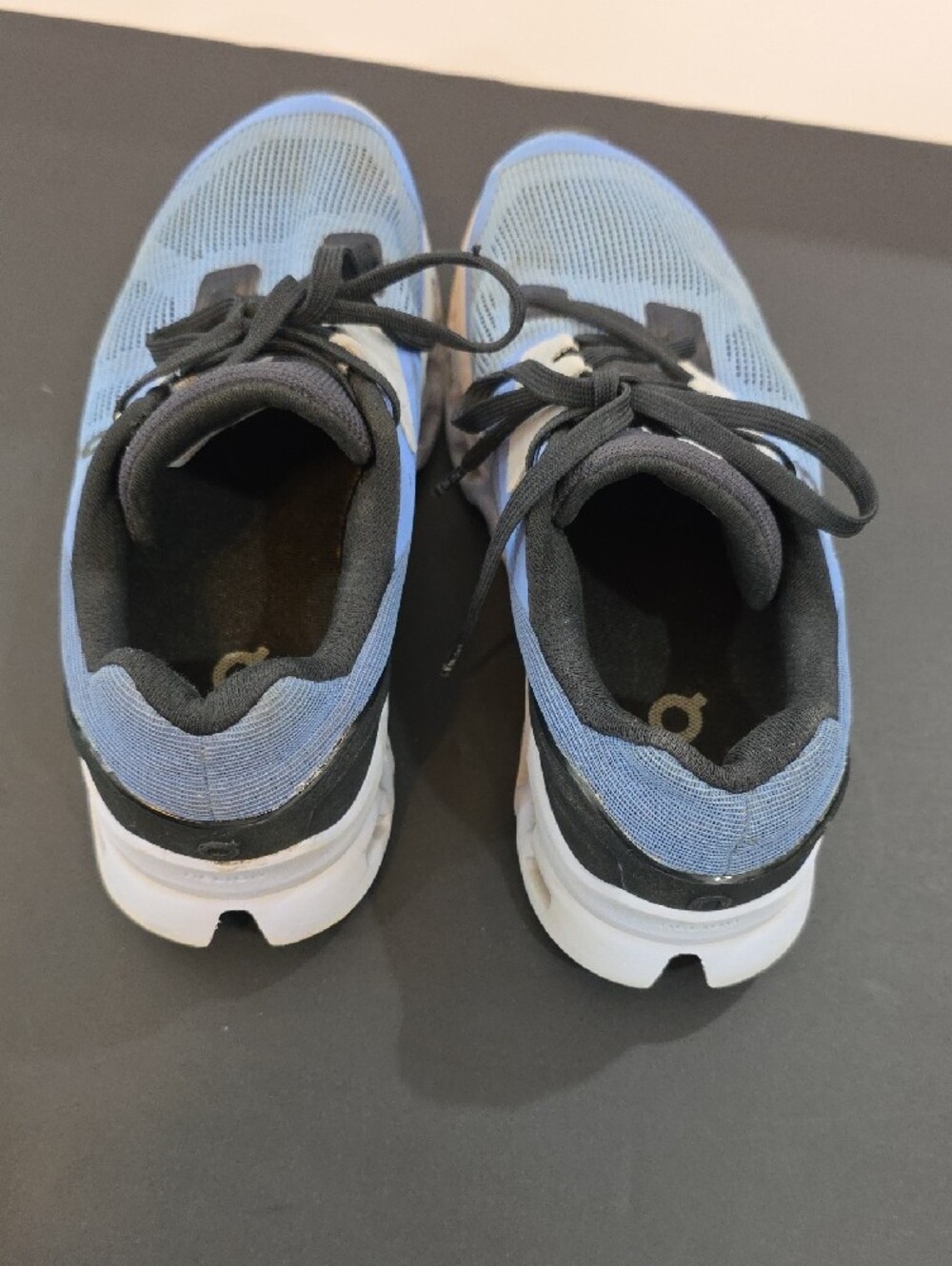 On Running CloudStratus Women's Blue and Black Running Shoes Size 7 - Picture 8 of 10